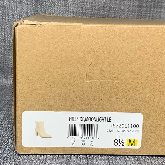 Vince Hillside Leather Ankle Boot Size 8.5M - Picture 7 of 9